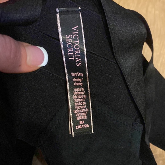 NWOT Victoria Secret strappy lingerie set - Picture 5 of 10
